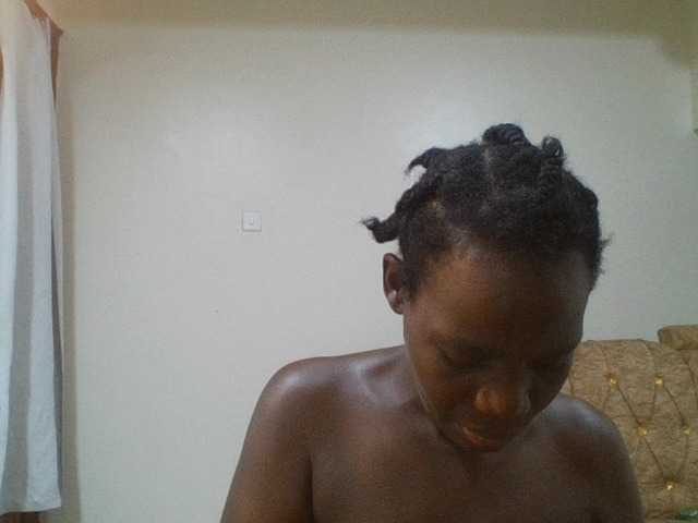 blaqqueen1 live cam preview