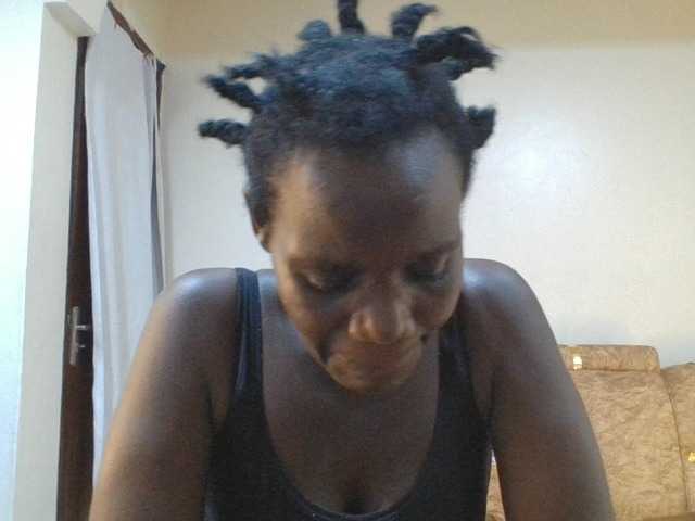 blaqqueen1 live cam on BongaCams