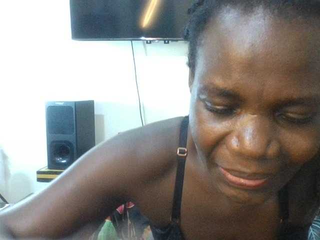 blaqqueen1 live cam on BongaCams
