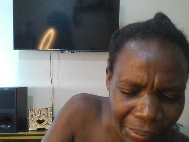 blaqqueen1 live cam on BongaCams