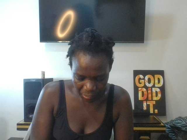 blaqqueen1 in webcam