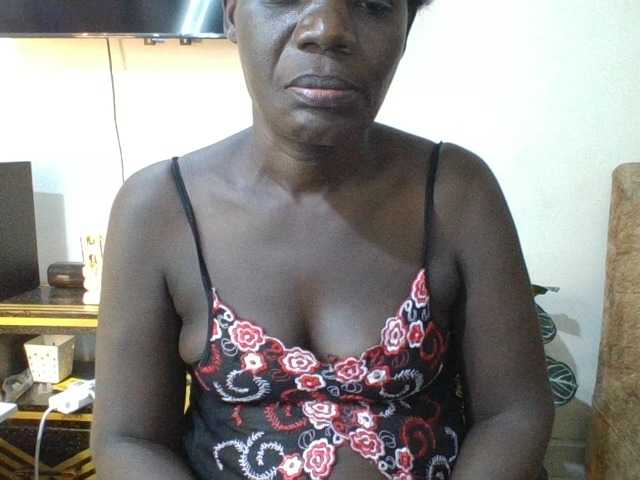 blaqqueen1 live cam on BongaCams
