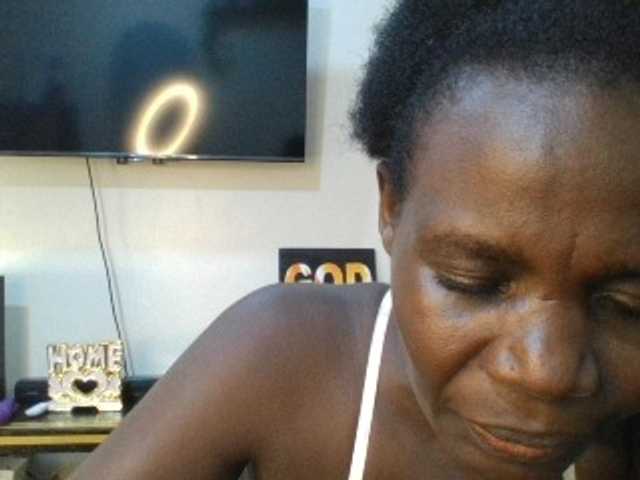 blaqqueen1 live cam preview