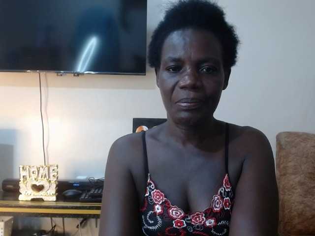 blaqqueen1 live cam on BongaCams