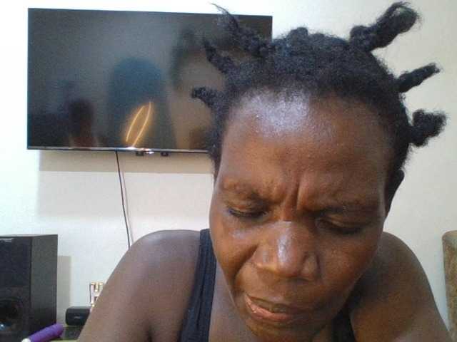 blaqqueen1 live cam on BongaCams