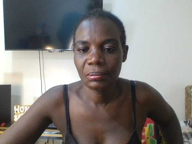 blaqqueen1 live cam preview