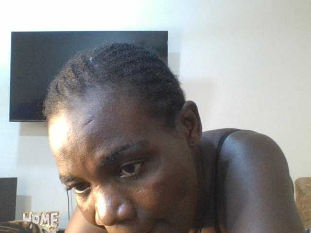 blaqqueen1 live cam on BongaCams