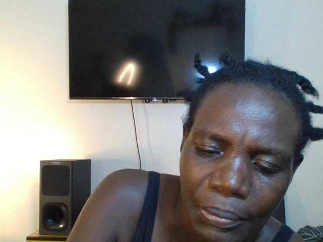 blaqqueen1 live cam on BongaCams