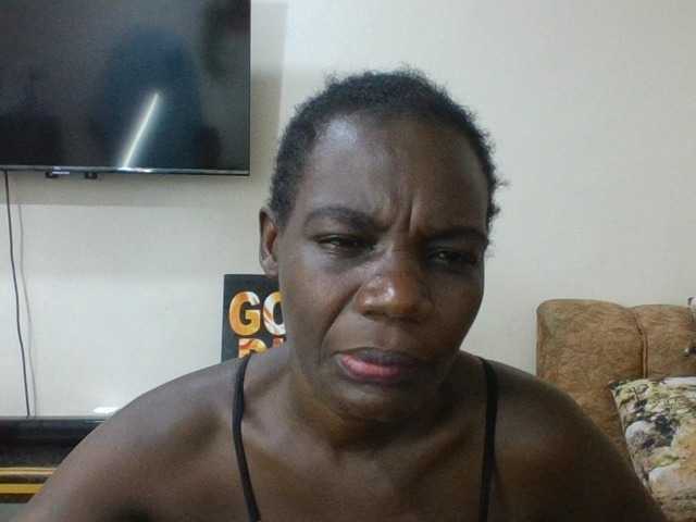blaqqueen1 live cam on BongaCams