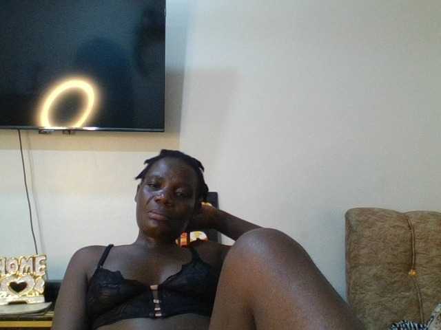 blaqqueen1, en vivo ahora en BongaCams
