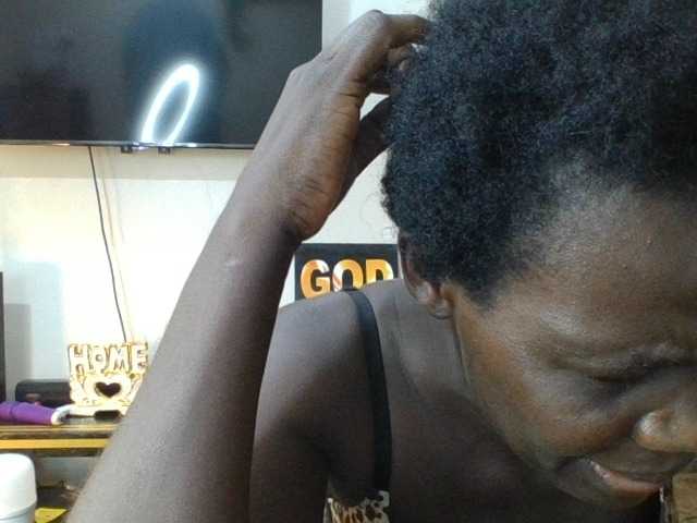 blaqqueen1 live cam on BongaCams