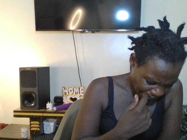 blaqqueen1 live cam on BongaCams