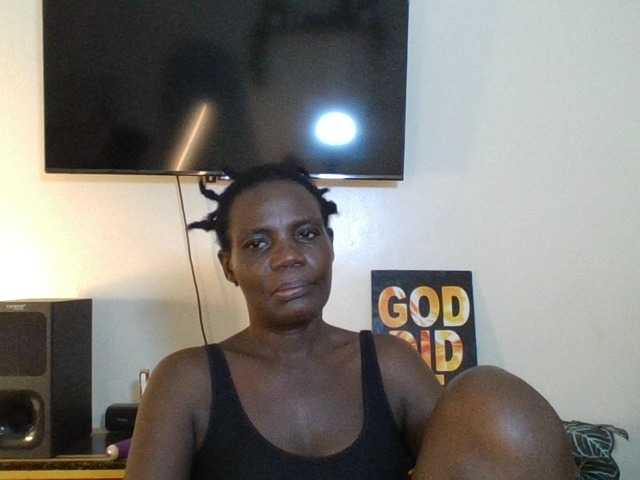 blaqqueen1 live cam on BongaCams