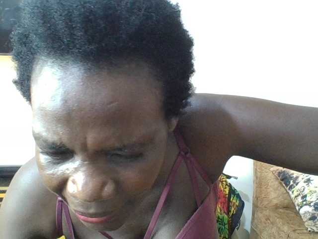 blaqqueen1 live cam on BongaCams