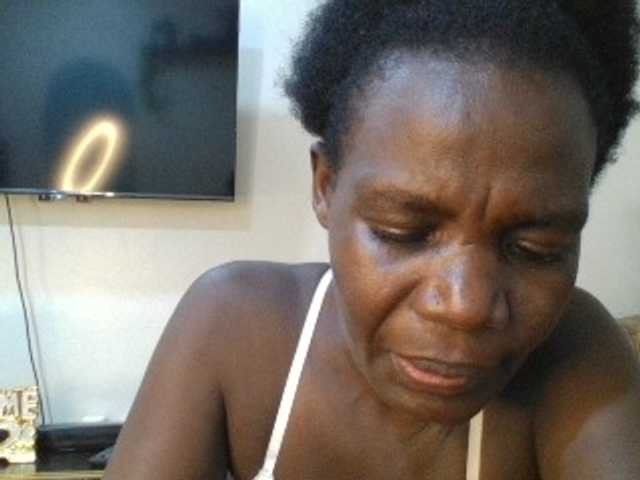 blaqqueen1 live cam preview