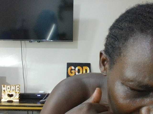blaqqueen1 live cam on BongaCams