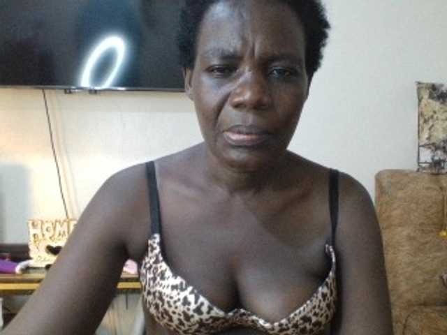 blaqqueen1 live cam on BongaCams