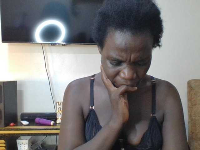 blaqqueen1 live cam on BongaCams