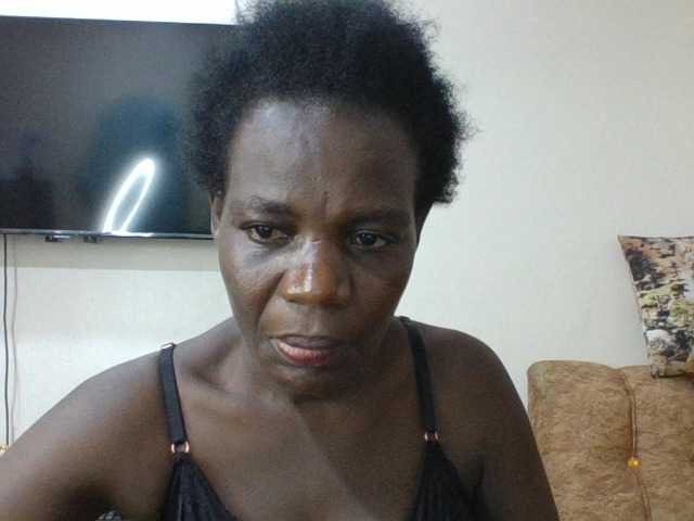 blaqqueen1 live cam on BongaCams