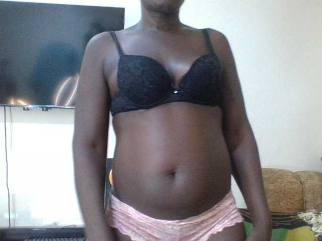 blaqqueen1 live cam on BongaCams