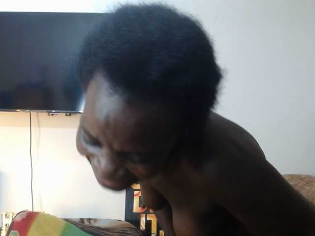 blaqqueen1 — live female cam