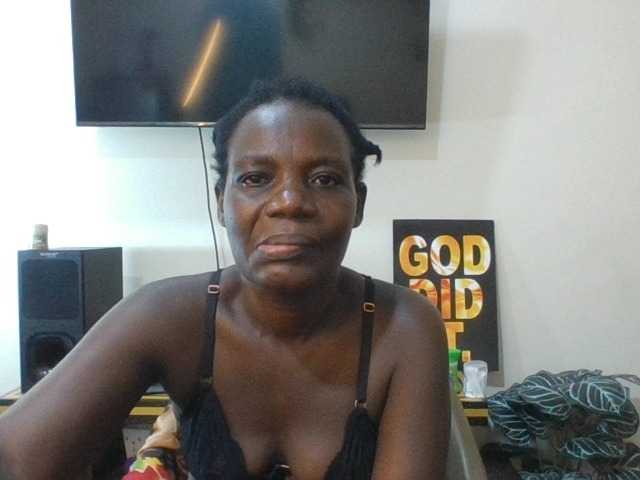 blaqqueen1 live cam on BongaCams