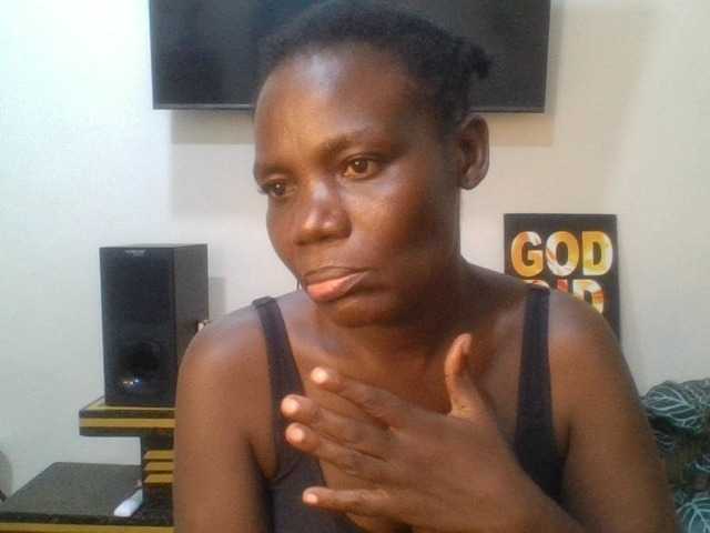 blaqqueen1 live cam on BongaCams