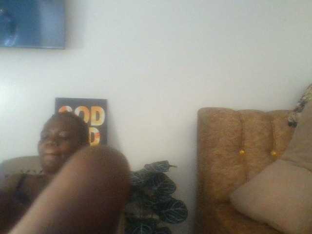 blaqqueen1 live cam preview