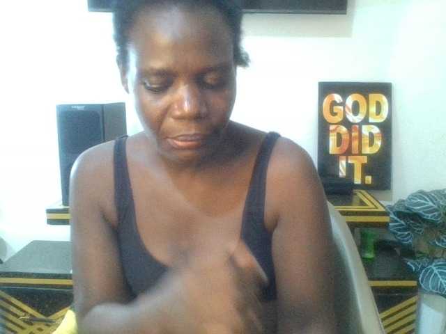 blaqqueen1 live cam on BongaCams