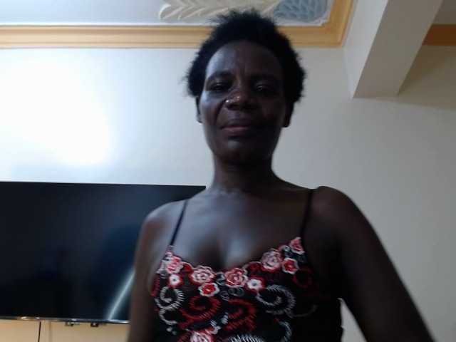 blaqqueen1 — live female cam