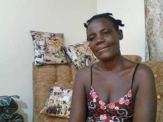 blaqqueen1 live cam preview