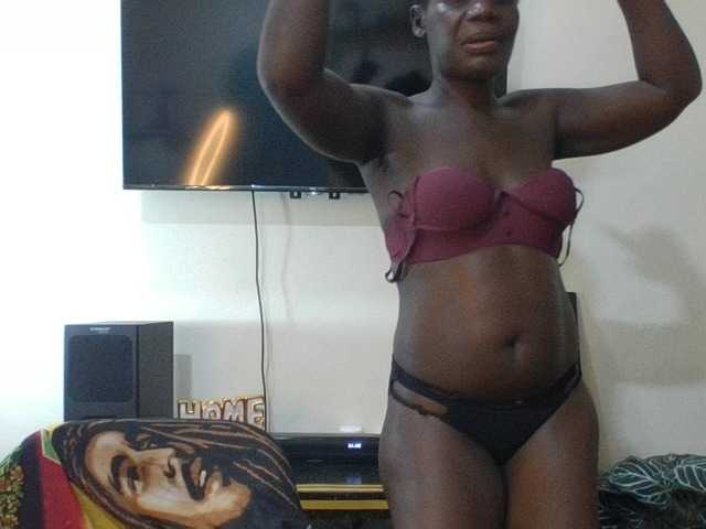 blaqqueen1 live cam on BongaCams