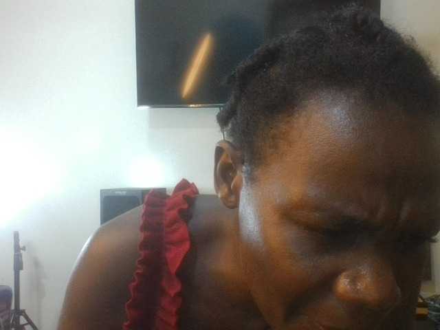 blaqqueen1 live cam on BongaCams