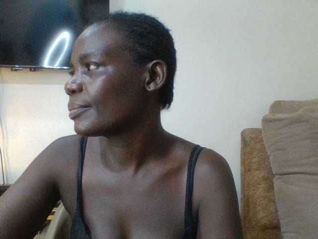 blaqqueen1 live cam on BongaCams