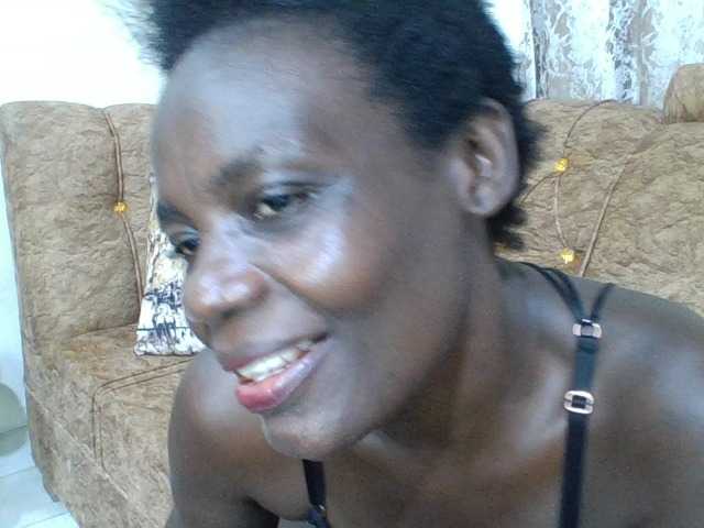 blaqqueen1 live cam on BongaCams