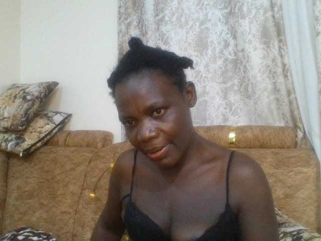 blaqqueen1 live cam preview