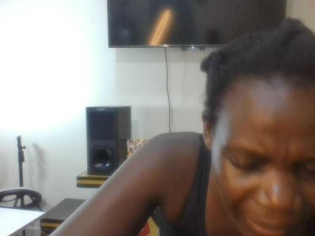 blaqqueen1 live cam on BongaCams