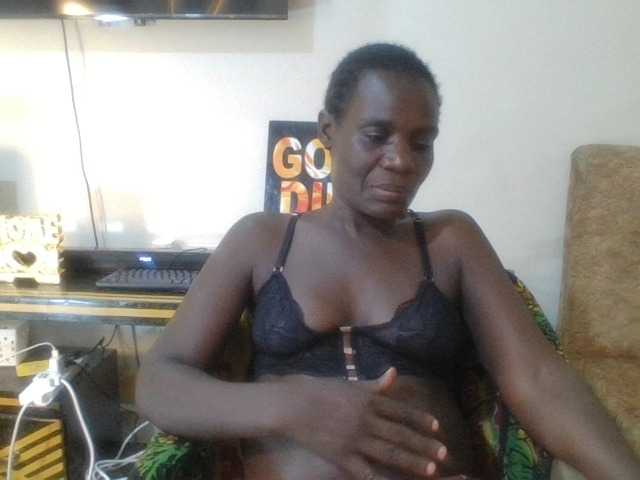 blaqqueen1 live cam on BongaCams