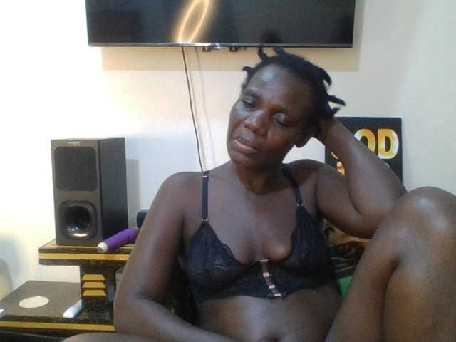 blaqqueen1 live cam on BongaCams