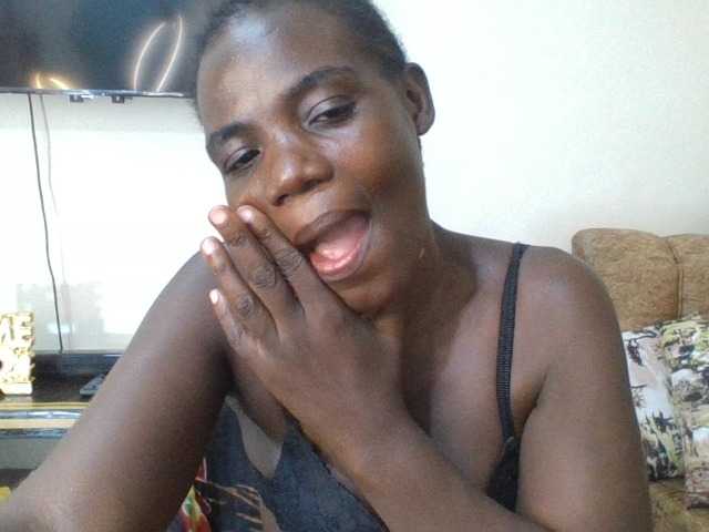blaqqueen1 live cam on BongaCams