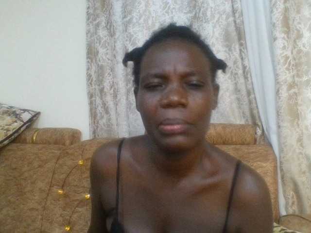 blaqqueen1 live cam on BongaCams