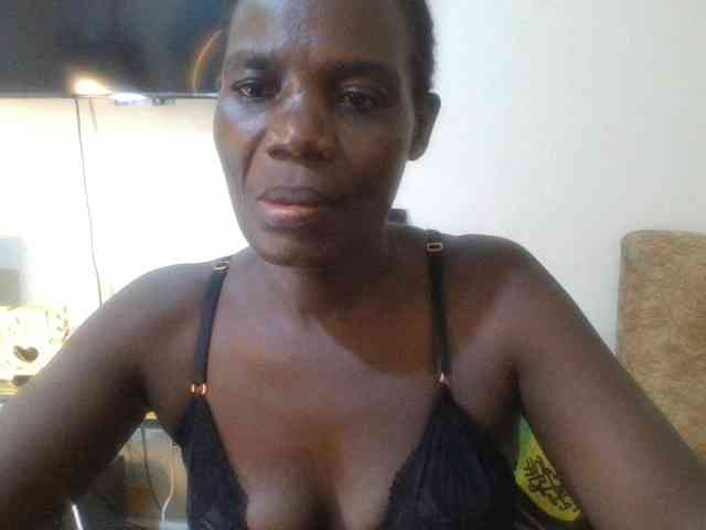 blaqqueen1 webcam