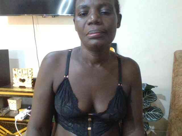 blaqqueen1 webcam