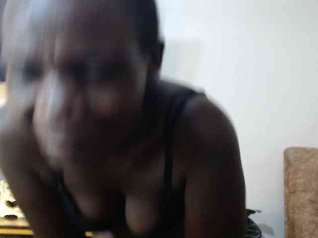 blaqqueen1 webcam