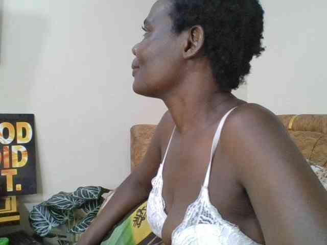 blaqqueen1 blaqqueen1