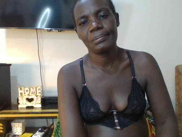 blaqqueen1 webcam
