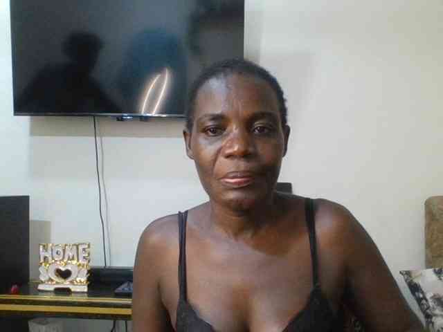 blaqqueen1 webcam