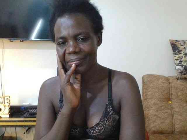 blaqqueen1 webcam