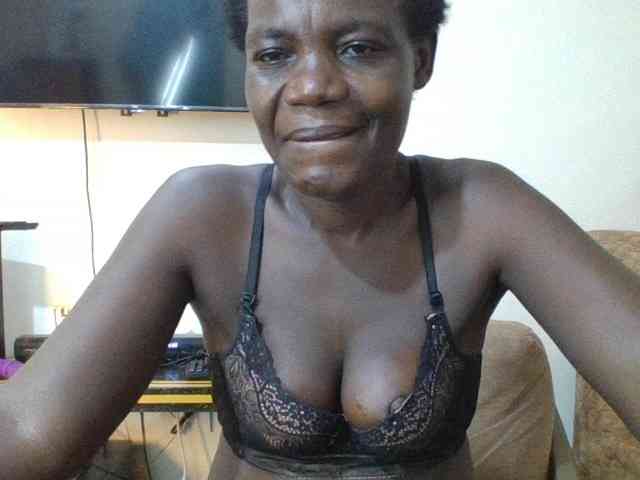 blaqqueen1 webcam
