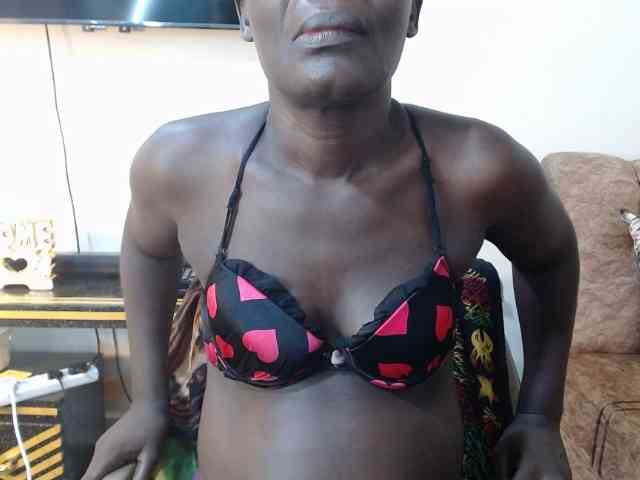 blaqqueen1 webcam
